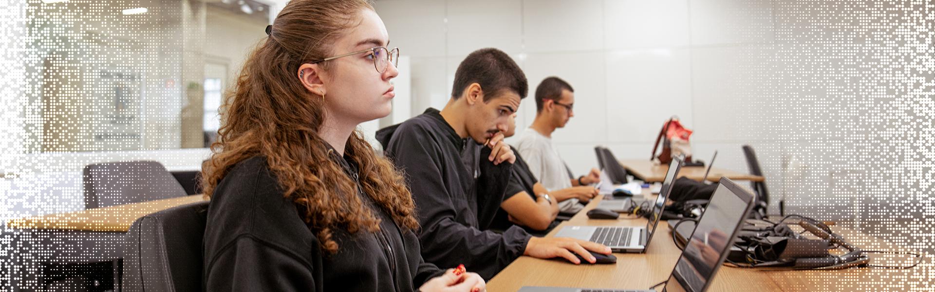 Projetos Práticos - Economia